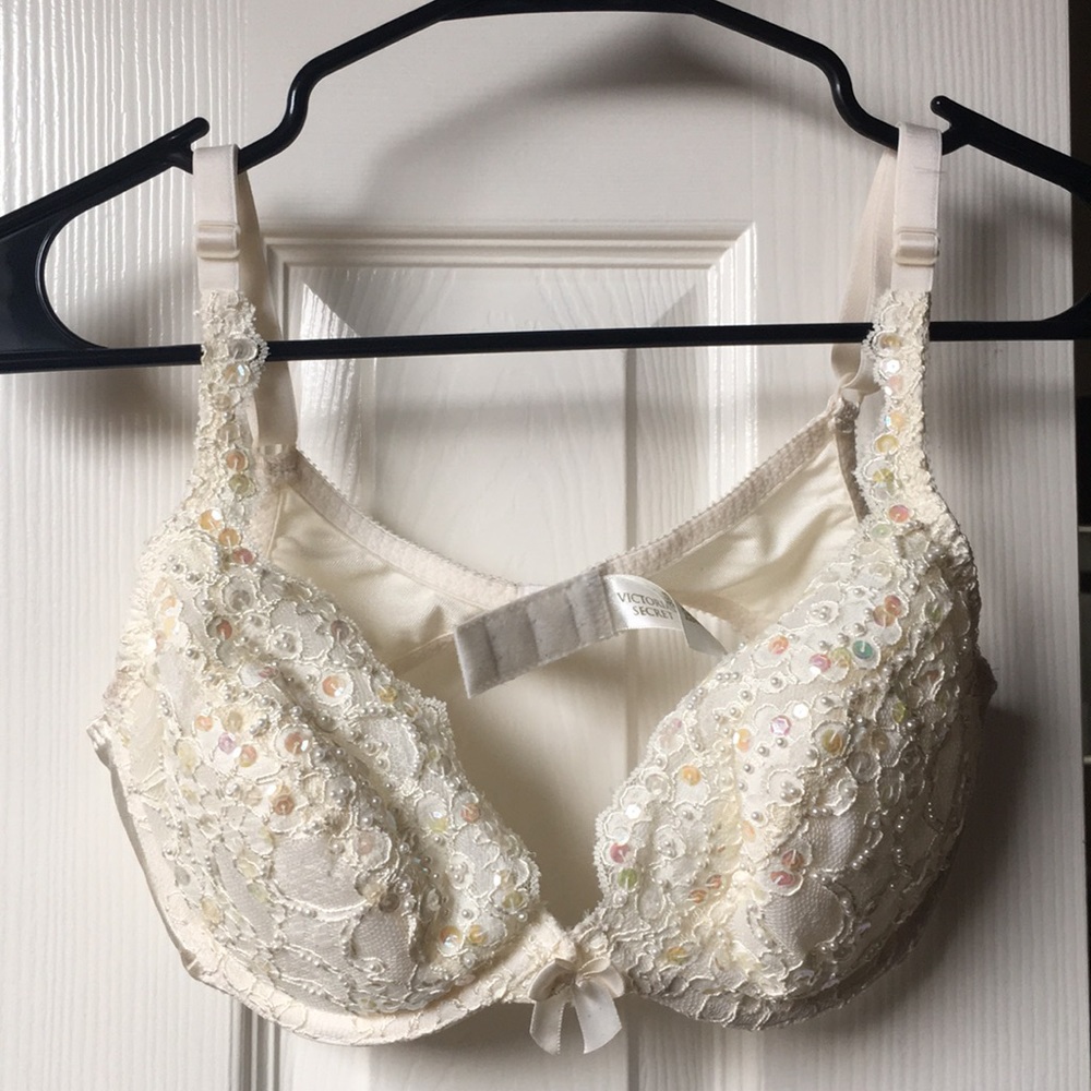 Rare vintage Victoria’s Secret push up bra